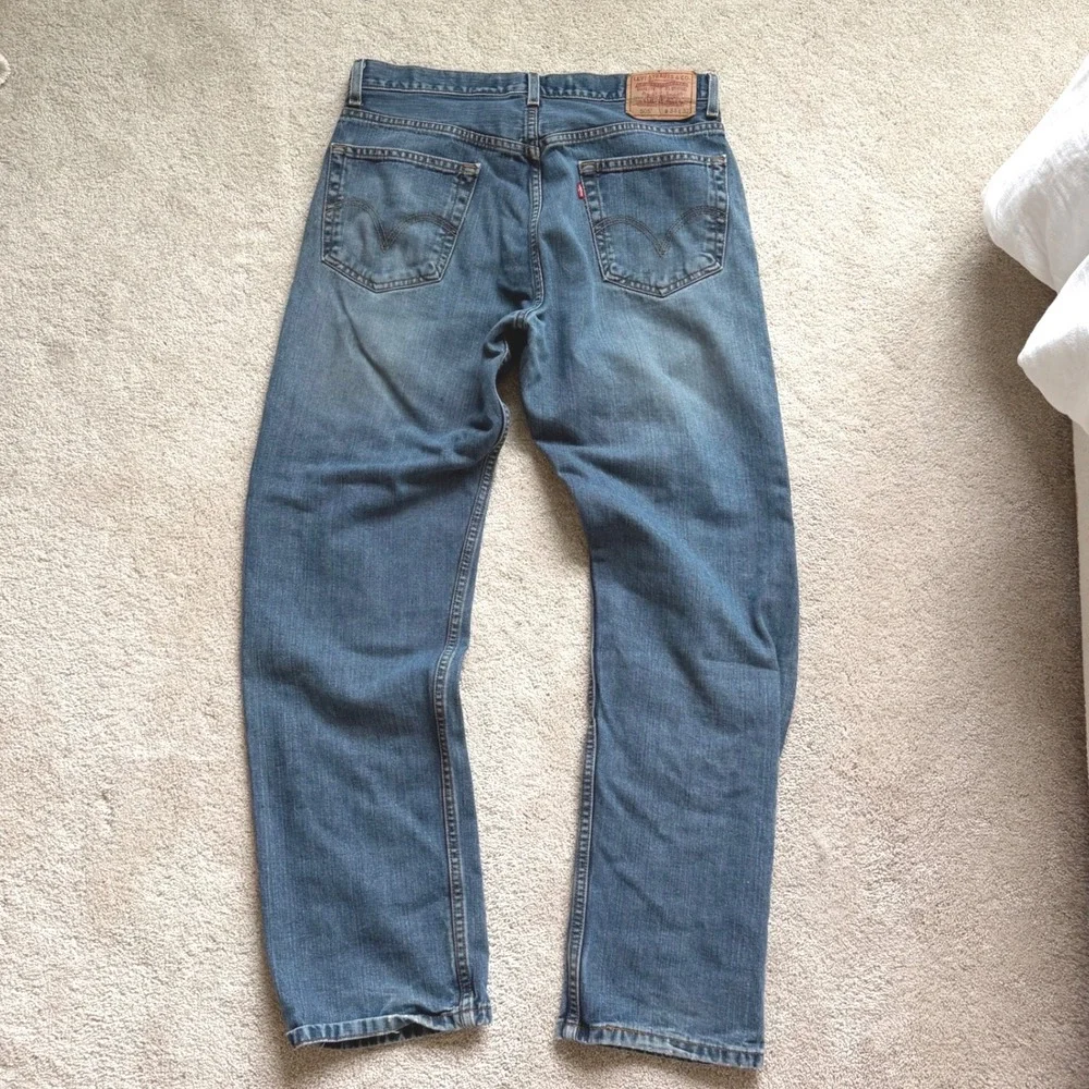 Y2K Levis 505 Regular Fit Jeans Blue Medium Wash Denim 34x32 Straight Distressed